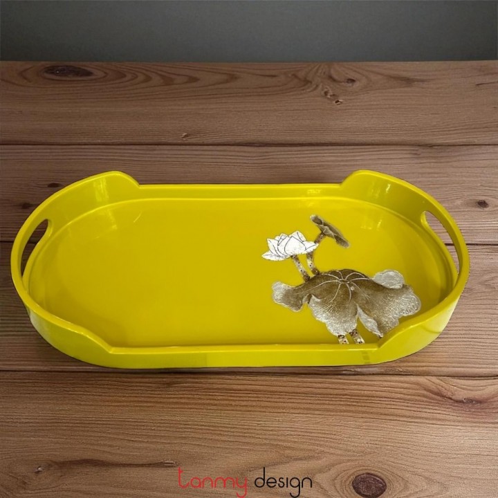 Oval lacquer tray hand-painted with eggshell lotus 19*35cm